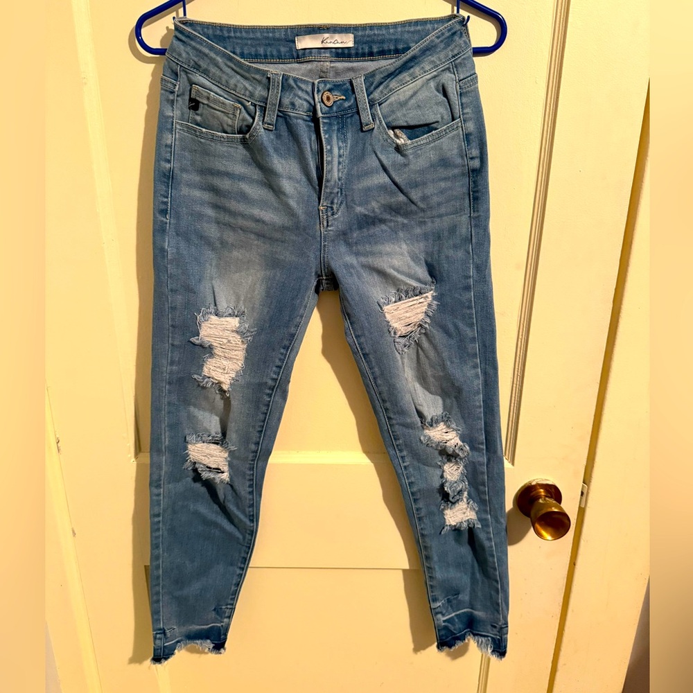 KanCan Estilo size 27 skinny jeans